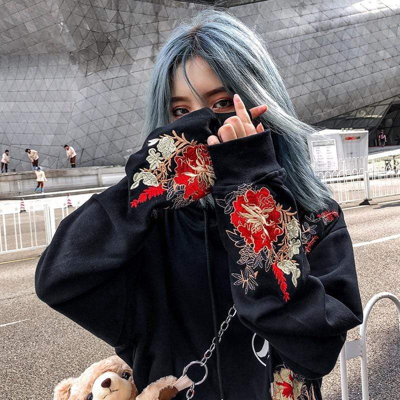 Flower Embroidered Hoodie - Black / XS  Harajuku streetwear, Hoodies,  Japanese streetwear
